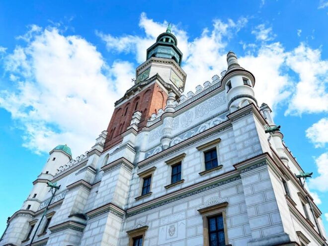 Poznan: Insta-Perfect Walk With a Local - Meeting Point and What to Bring