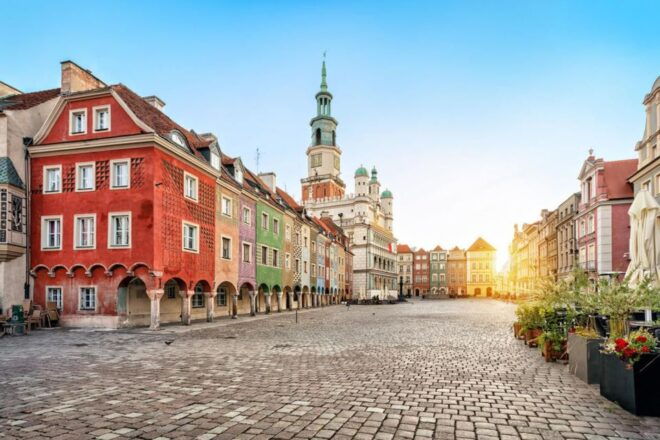 Poznan: Private Airport Transfer To/From the City - Transportation Convenience