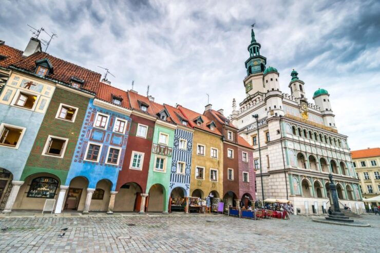 Poznan: Private Exclusive History Tour With a Local Expert - Meeting Point and Tailored Itinerary