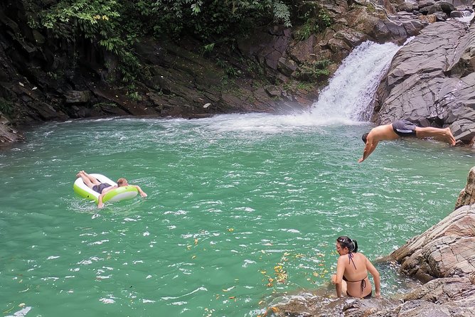 Pozo Azul Las Pailas Waterfalls Small-Group Half-Day Tour  - El Valle De Anton - Pickup and Parking Information