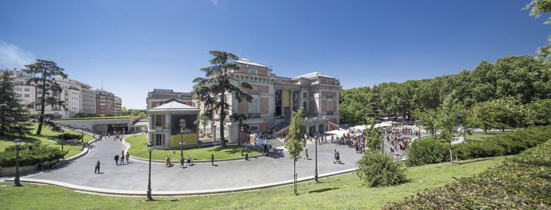 Prado Museum Guided Tour with Skip the Line Admission - Is the guided Prado visit worth the price?