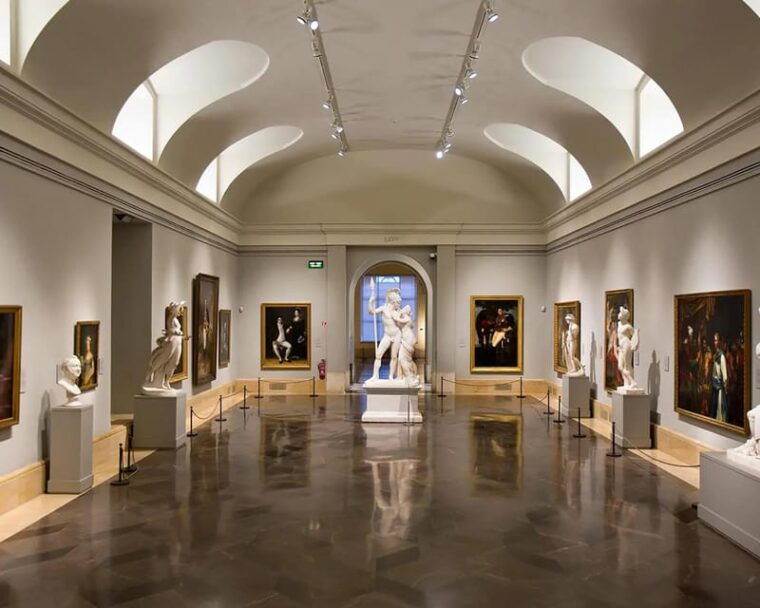 Prado Museum Highlights: Velázquez, Goya, and More - Additional Features and Gastronomy
