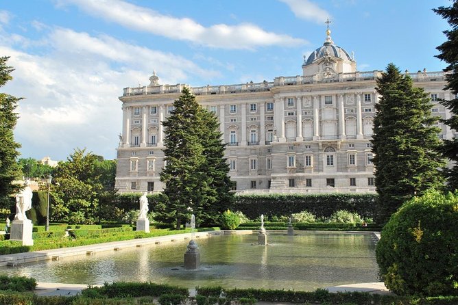 Prado Museum & Madrid Royal Palace Guided Tour With Skip the Line - Traveler Photos