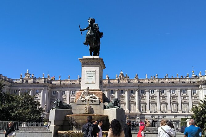 Prado Museum & Royal Palace Combo Private Tour - Important Information