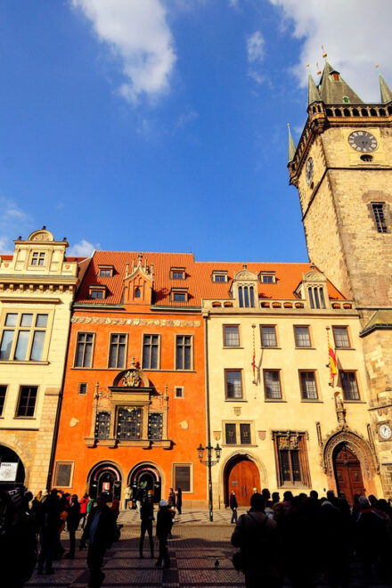 Prague: 2 Hours City Tour + 1 Hour Boat Cruise - Tour Language Options