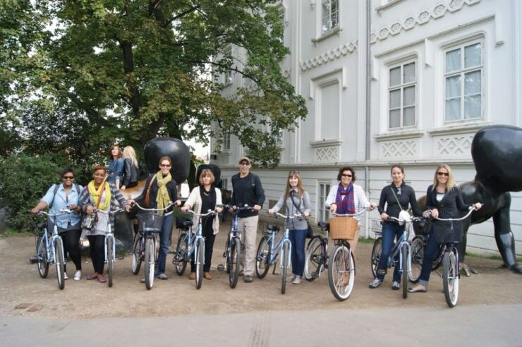 Prague: 2 Hours Guided City Bike Tour - Booking Details