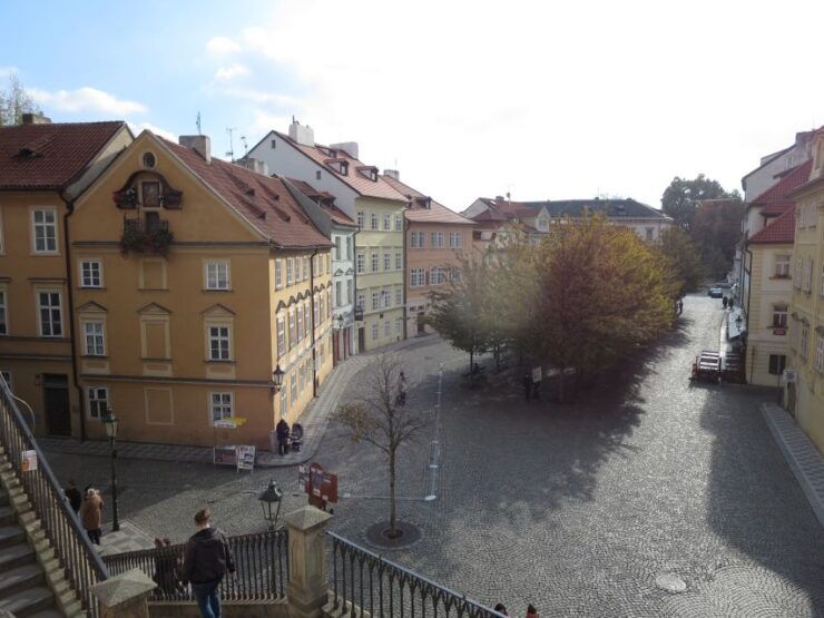 Prague: 3-hour Bus, Foot and Boat Tour - Activity Details