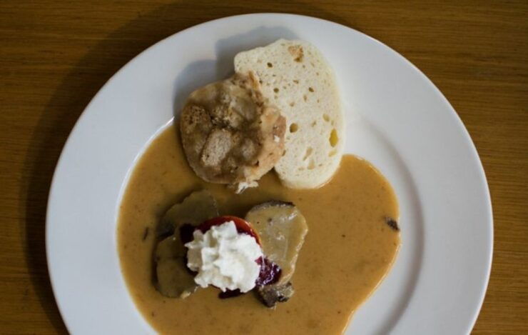 Prague: 3-Hour Secret Food Tour - Language and Group Size