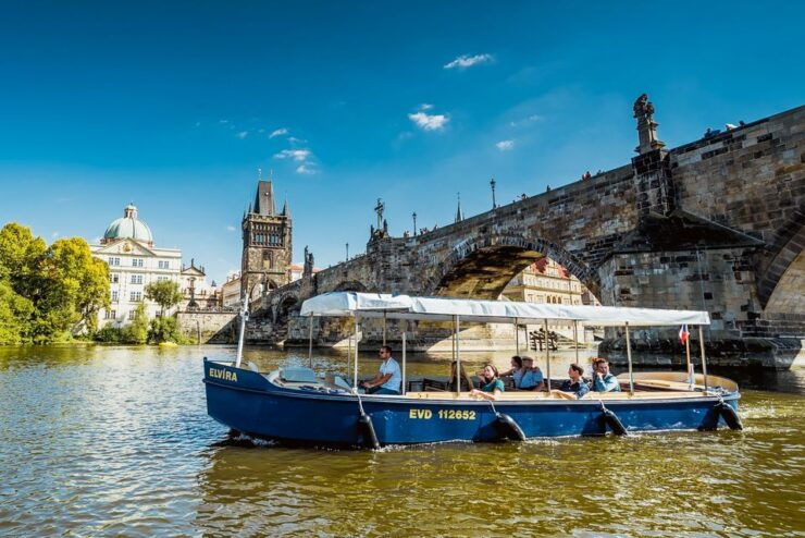 Prague: 45-Minute Sightseeing Cruise to Devil's Channel - Experience Highlights