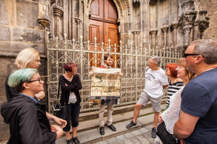 Prague: 6-Hour City Tour Including Cruise and Lunch - Live Tour Guide and Private Group