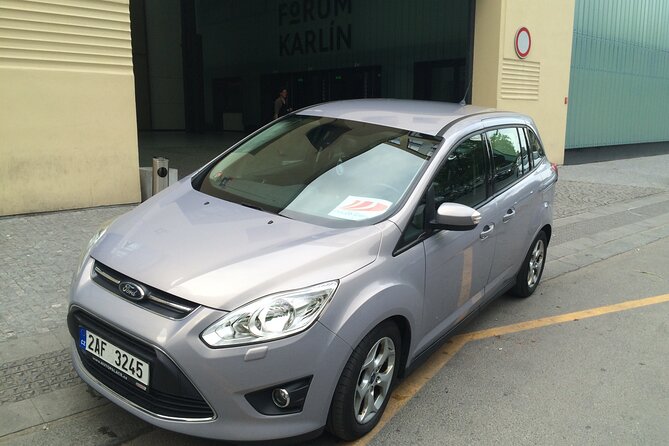 PRAGUE AIRPORT - CITY TRANSFERS in Spanish - Pricing Details and Reservation Options