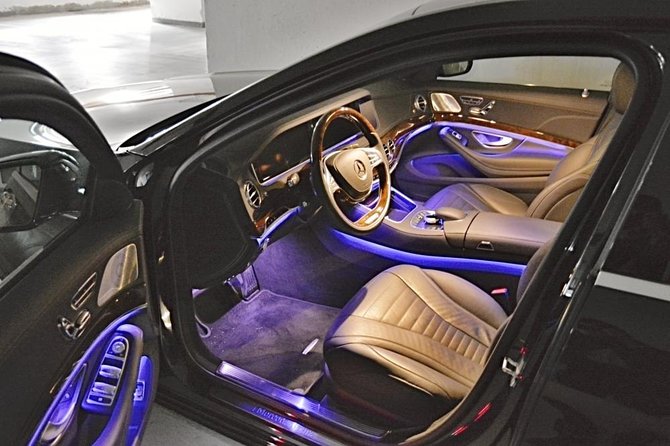 Prague Airport Luxury Transfer by a Mercedes Benz S Class - Meeting and Pickup