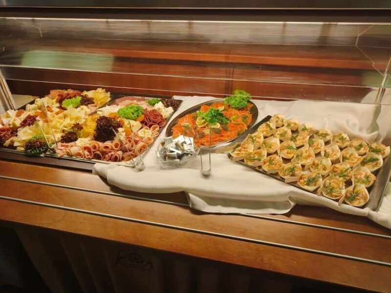 Prague: All Inclusive NewYear'sEve Cruise with Dinner&Drinks - Good To Know