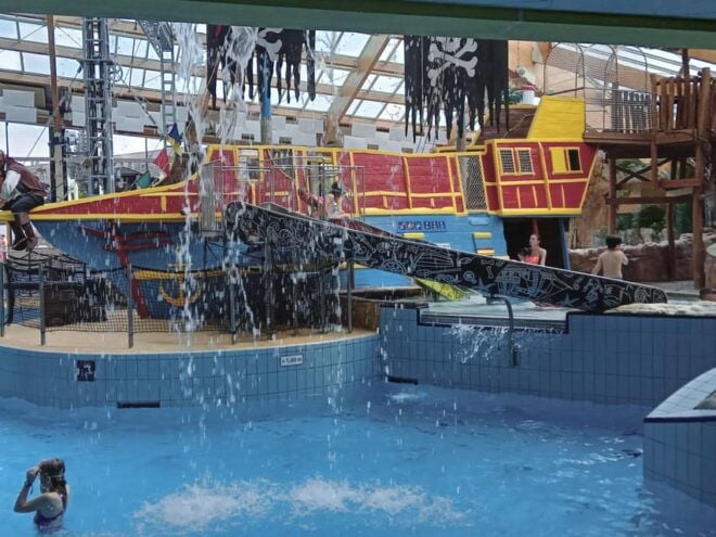 Prague: Aquapalace Indoor/Outdoor Water Park Ticket - Attractions and Experiences