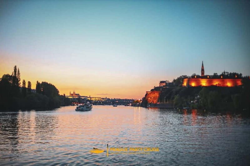 Prague : Boat Party with Afterparty at EPIC - FAQ