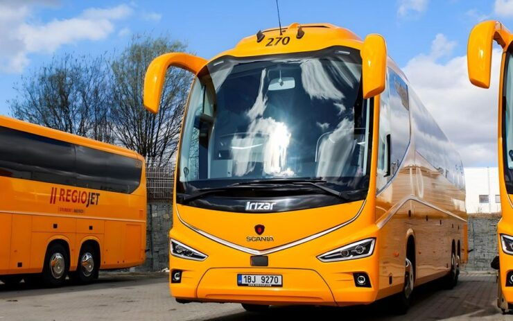 Prague: Bus Transfer Between Prague Airport and the City - Service Details