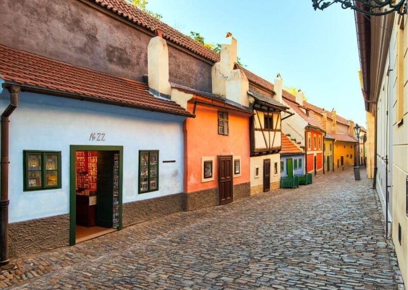 Prague: Castle Circuit Entry Tickets with Audio Guide - Discover the Majesty of Prague Castle with a Self-Guided Circuit