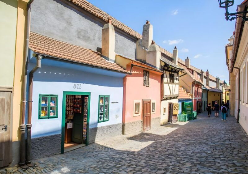 Prague Castle: Royal Palace, Cathedral, and Golden Lane Tour - The Sum Up