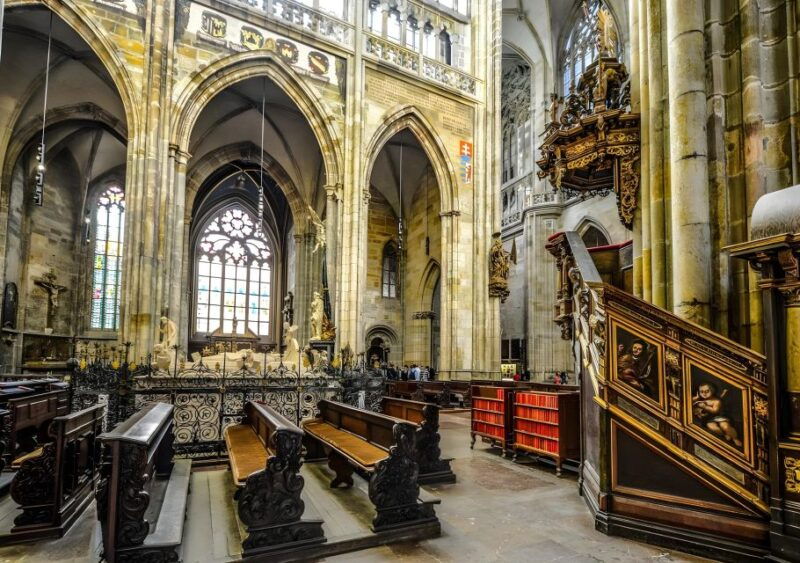 Prague Castle: Royal Palace, Cathedral, and Golden Lane Tour - FAQ