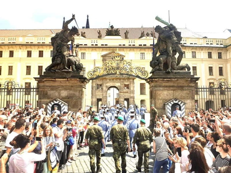 Prague Castle Ticket & Audioguide with Pick-up in GPG Office - Who Will Love This Experience?