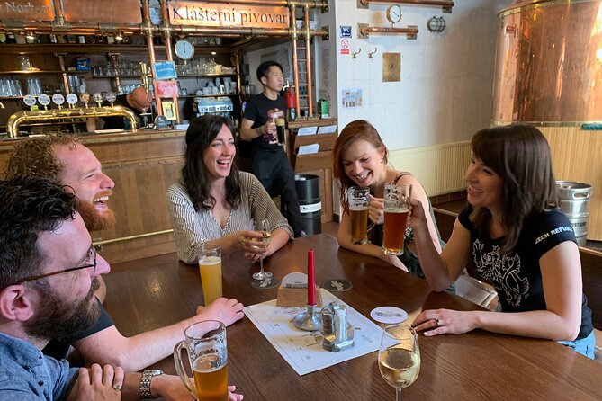 Prague Castle Tour With Drinks Included - Tour Overview