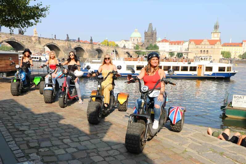 Prague: Castle Viewpoints & Charles Bridge Trike Tour - Introduction: Why We Love This Trike Tour