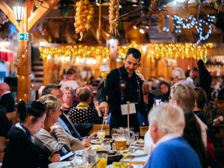 Prague: Czech Folklore Evening With Unlimited Drinks - Experience Highlights