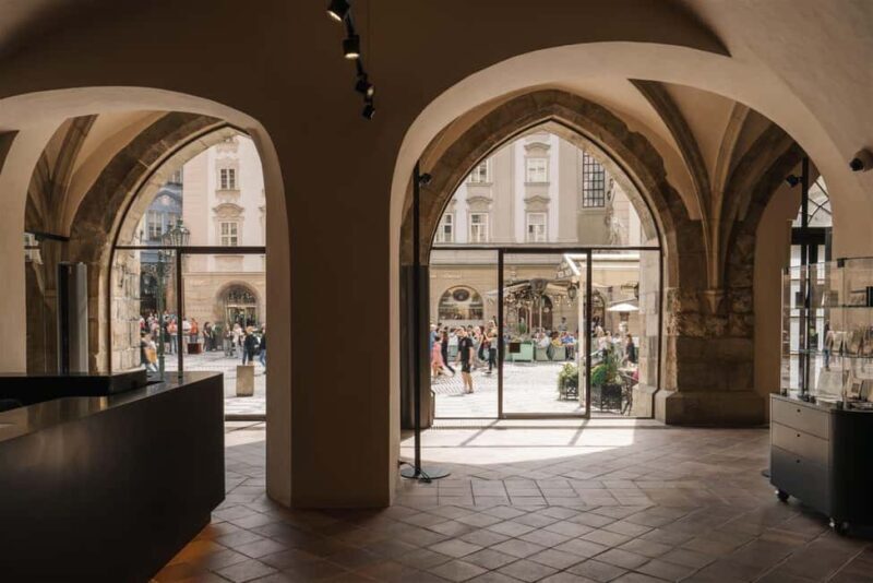 Prague: Dan Brown Tour - A Closer Look at the Prague: Dan Brown Tour