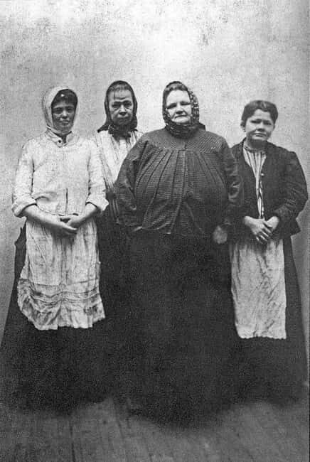 Prague: Dark Side Tour-true crime, murders, brothels & drugs - Considerations