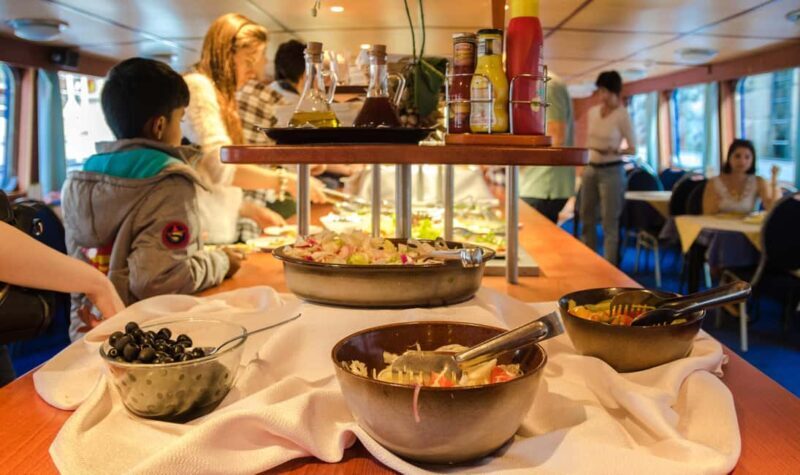 Prague: Dinner Cruise with Hotel Pickup and Drop-off - Good To Know