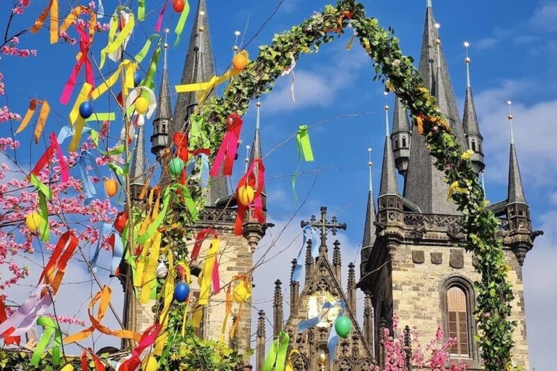 Prague: Easter Markets Tour with Czech Traditions & Snacks - Food & Drink Highlights