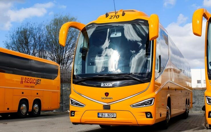 Prague: Easy Bus Travel To/From Karlovy Vary - Travel Duration and Frequency