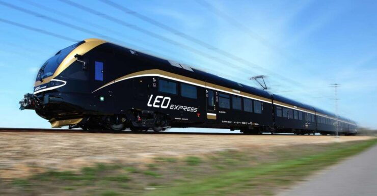 Prague: Express Train Transfer Ticket to and From Krakow - Experience Highlights