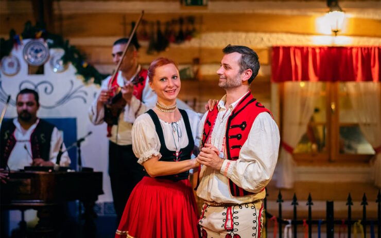 Prague: Folk Dancing Dinner Experience - Transportation Details