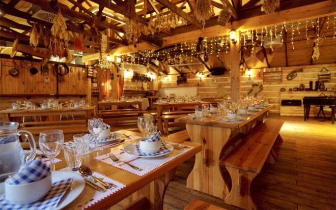 Prague: Folk Dancing Dinner Experience - Customer Reviews