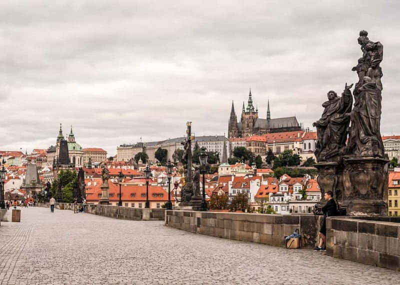Prague Grand 2,5 hour + 2 hour exterior walking tour - FAQs