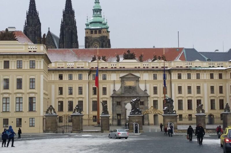 Prague: Historic City Center Bus Tour with Top Sights - Who Should Consider This Tour?