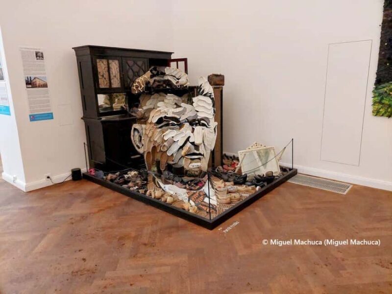 Prague: Illusion Art Museum Ticket & Digital City Tour - Good To Know