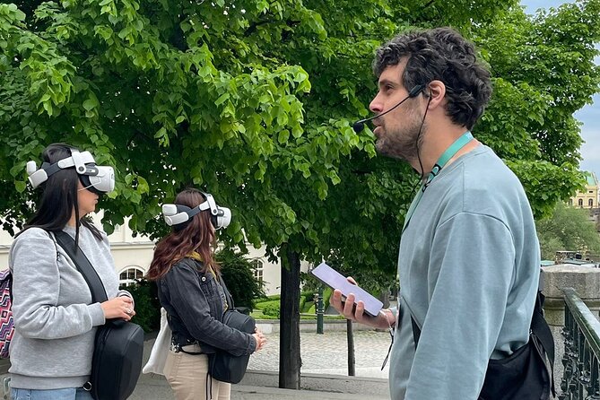 Prague Immersive Tour: Travel Back in Time With Virtual Reality - Tour Overview