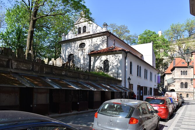 Prague Jewish Quarter And Synagogue Walking Tour With Admission Tickets - What To Expect