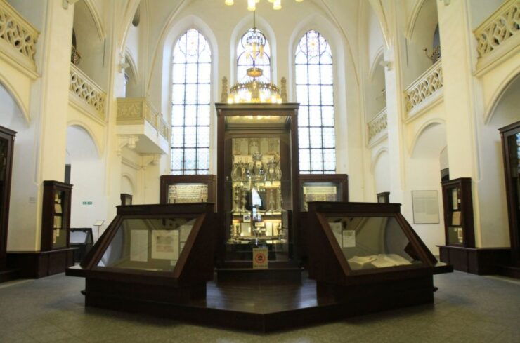 Prague Jewish Quarter Private Tour and Boat Cruise - Activity Details