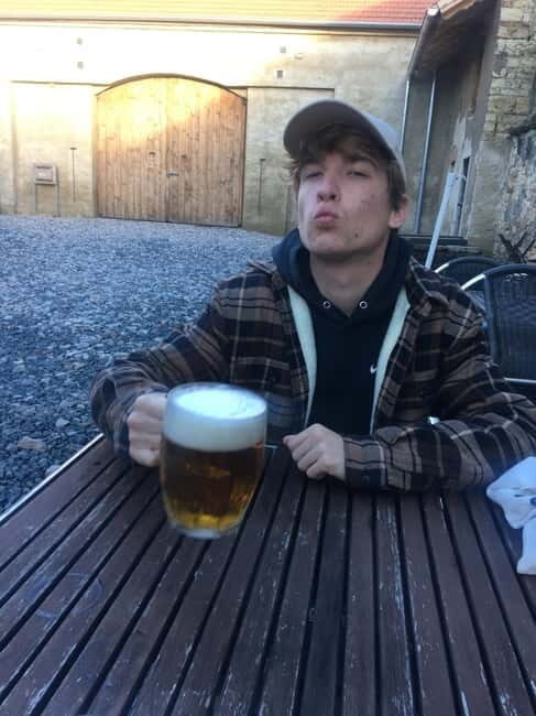 Prague: Local Neighborhoods and Pubs Walking Tour - Good To Know