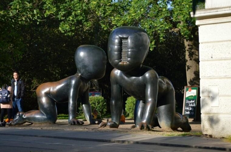 Prague: Modern Architecture and Design Guided Tour - The Guide: A Hit or Miss?