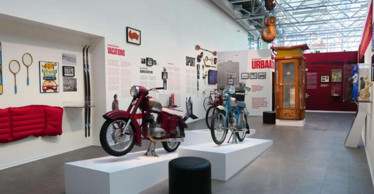 Prague: Museum of Communism Entrance Ticket - Experience