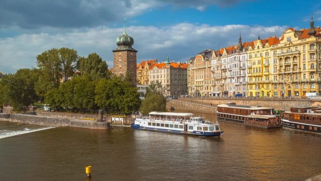Prague: Narrated Sightseeing Cruise - Recommendations and Feedback