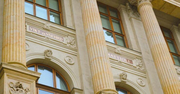 Prague: National Museum Ticket & Online Audioguide City Tour - Tour Inclusions