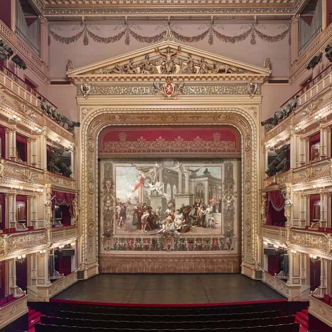 Prague: National Theater Private Tour with Limousine - Introduction