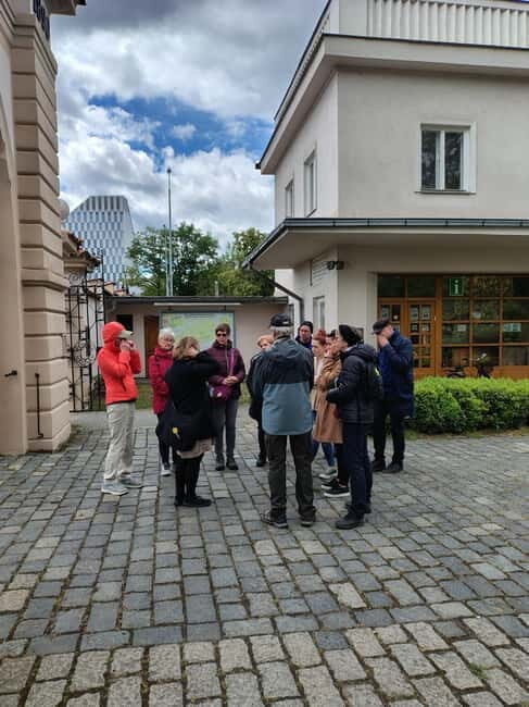 Prague: New Jewish Cemetery Guided Tour - Who Will Enjoy This Tour?
