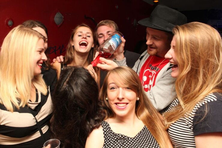 Prague: New Year's Eve Pub Crawl & Karlovy Lazne Club Entry - Good To Know