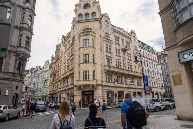 Prague: Old Town and Jewish Quarter Guided Walking Tour - Tour Details